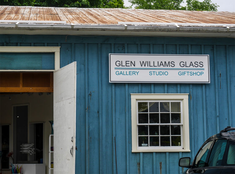 Storefront of Glen Williams Glass